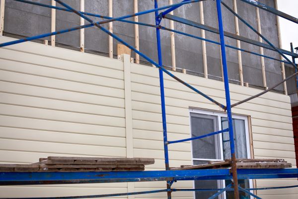 Loose Cladding Repair in Thousand Oaks