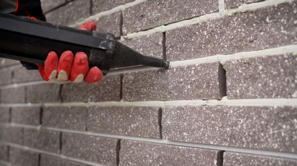 Masonry Tuckpointing in Thousand Oaks