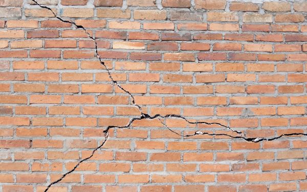 Cracked Brick Repair in Thousand Oaks