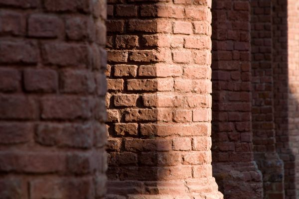 Brick Pillars Installation in Thousand Oaks